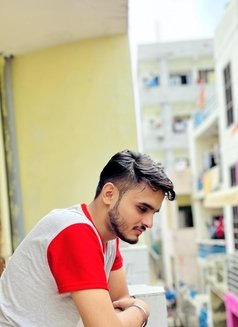 Rishabh - Male escort in Noida Photo 3 of 3