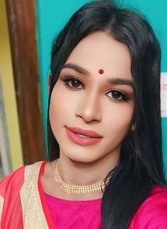 Risharoy - Transsexual escort in New Delhi Photo 14 of 16