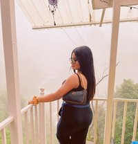 Risharoy Real and Online Sessions - Acompañantes transexual in New Delhi