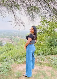 Risharoy (only cam session available) - Transsexual escort in New Delhi Photo 25 of 27