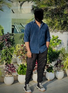Rishi/79939/55979 - Male escort in Hyderabad Photo 2 of 5