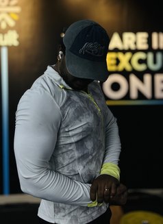 Rishi/79939/55979 - Male escort in Hyderabad Photo 4 of 5