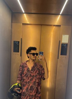 Rishi Gohil - Male escort agency in Mumbai Photo 2 of 5