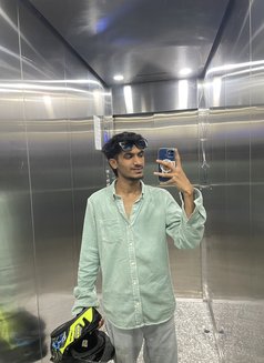 Rishi Gohil - Male escort agency in Mumbai Photo 3 of 5