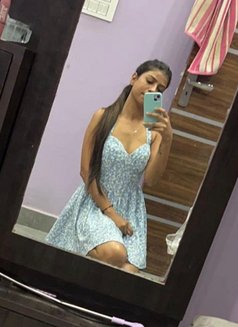 Rishi Independent Girl in Delhi - escort in New Delhi Photo 2 of 5