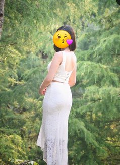 Rishi - escort in Noida Photo 2 of 3