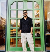 Rishi Jain - Male adult performer in Jaipur