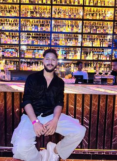 Rishi Jain - Male adult performer in Jaipur Photo 3 of 5