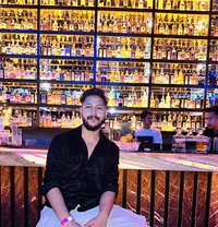 Rishi Jain - Male adult performer in Jaipur