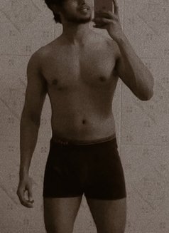 Rishi - Male escort in Singapore Photo 1 of 1