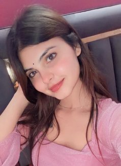 Rishika - escort in Dubai Photo 2 of 7