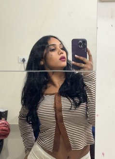 Rishika vip escort - adult performer in Hyderabad Photo 6 of 6