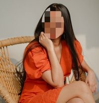 It's me Pro Model for causal meet - escort in Bangalore
