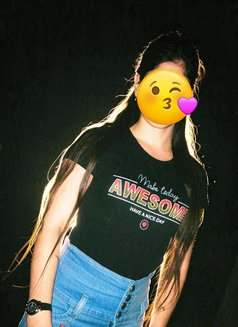Rishu - escort in Noida Photo 3 of 3