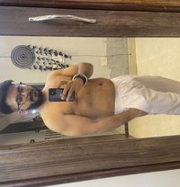 Rishu - Male escort in New Delhi