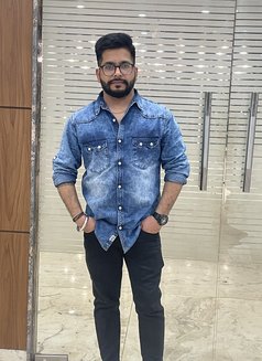 Rishu - Acompañantes masculino in New Delhi Photo 14 of 14