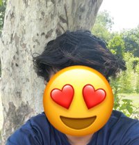 Rishu - Acompañantes masculino in Noida