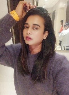Rishu Love - Male escort in Mumbai Photo 7 of 13