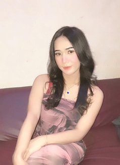 Riska Amelia - Transsexual escort in Jakarta Photo 4 of 14