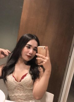 Riska Amelia - Transsexual escort in Jakarta Photo 5 of 14