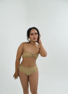 Risna Wild Escort Girl - escort in Bali Photo 16 of 18