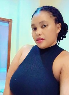 Risper - escort in Al Juffair Photo 6 of 6