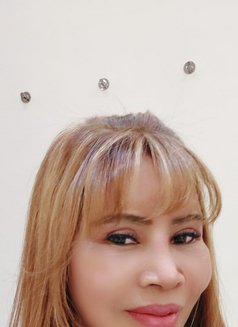 Rita - escort in Al Manama Photo 3 of 13