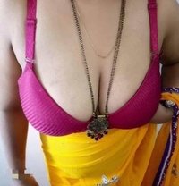 Rita Housewife Paid Cam Show - adult performer in Coimbatore