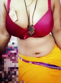 Rita Housewife Paid Cam Show - adult performer in Coimbatore Photo 2 of 3