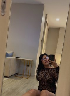 rita incall, outcall - puta in Bangkok Photo 8 of 9