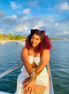 Rita - puta in Mauritius Photo 1 of 2
