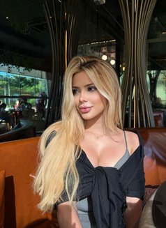Rita Loves to Party - escort in Hong Kong Photo 18 of 26