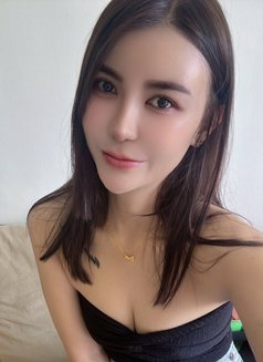 Rita - masseuse in Bangkok Photo 7 of 10