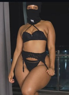 Ritah - Intérprete de adultos in Noida Photo 2 of 5