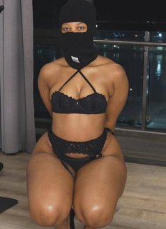 Ritah - Intérprete de adultos in Noida Photo 5 of 5