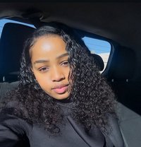 Ritah, Water Dripping Pussy 🇿🇦 - puta in Kathmandu Photo 1 of 2