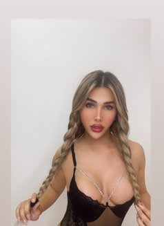 Ritaj - Acompañantes transexual in Beirut Photo 14 of 14