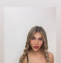 Ritaj - Transsexual escort in Beirut Photo 14 of 14