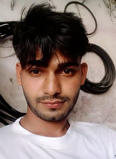 Ritesh - Acompañantes masculino in Meerut Photo 1 of 3