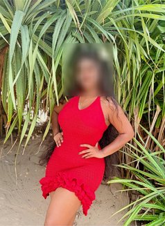 Rithu - escort in Colombo Photo 2 of 9