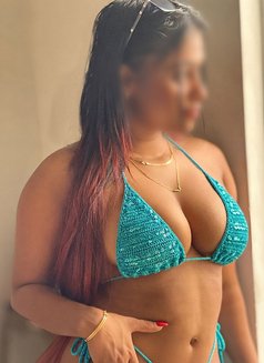 Rithu ( REDHead Queen ) Meetup & CAM - puta in Colombo Photo 26 of 30