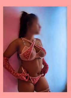Rithu ( REDHead Queen ) - puta in Colombo Photo 22 of 23