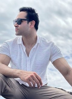 Rithwik - Male escort in London Photo 1 of 2