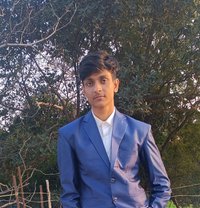 Ritick - Intérprete masculino de adultos in Lucknow