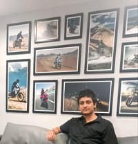 Ritick - Agencia de acompañantes masculinas in Varanasi
