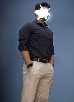 Rahul - Male companion in New Delhi Photo 2 of 2
