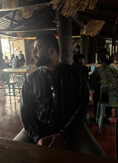 Ritik - masseur in Pune Photo 1 of 9
