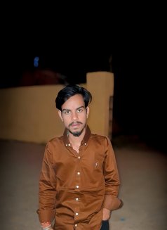 Ritik Top Ind - Male escort in Dubai Photo 1 of 5