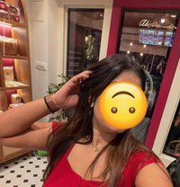 Ritika Cam Show real meet - puta in Hyderabad