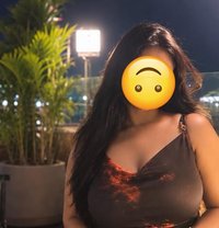Ritika Cam Show real meet - puta in Hyderabad
